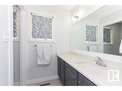 15828 98 Street, Edmonton, AB - Indoor Photo Showing Bathroom