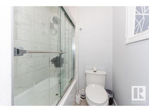 15828 98 Street, Edmonton, AB - Indoor Photo Showing Bathroom