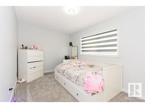 15828 98 Street, Edmonton, AB - Indoor Photo Showing Bedroom