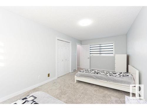 15828 98 Street, Edmonton, AB - Indoor Photo Showing Bedroom