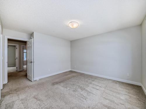 48 1010 Rabbit Hill Road, Edmonton, AB - Indoor Photo Showing Other Room