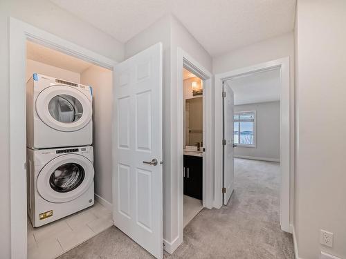 48 1010 Rabbit Hill Road, Edmonton, AB - Indoor Photo Showing Laundry Room