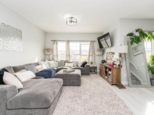 15 Joyal Way, St. Albert, AB - Indoor Photo Showing Living Room