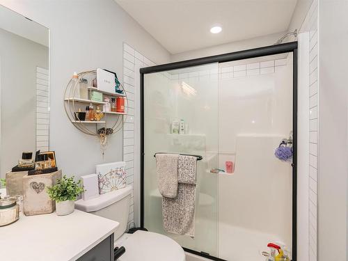 15 Joyal Way, St. Albert, AB - Indoor Photo Showing Bathroom