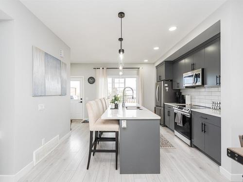 15 Joyal Way, St. Albert, AB - Indoor Photo Showing Kitchen With Upgraded Kitchen