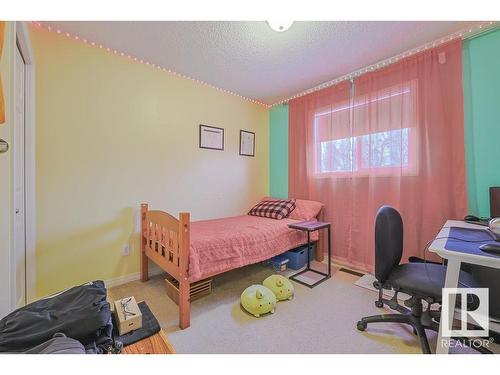 1314 Grant Way, Edmonton, AB - Indoor