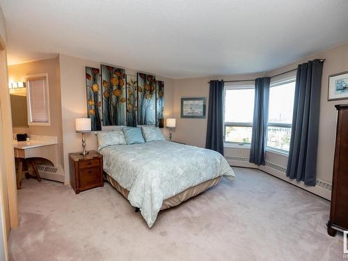 703 12319 Jasper Avenue, Edmonton, AB - Indoor Photo Showing Bedroom