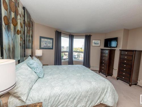 703 12319 Jasper Avenue, Edmonton, AB - Indoor Photo Showing Bedroom