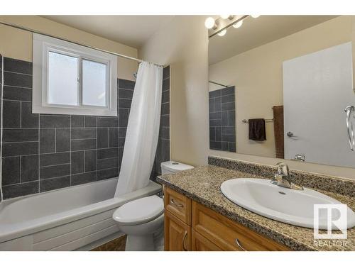 193 Lancaster Terrace, Edmonton, AB - Indoor Photo Showing Bathroom