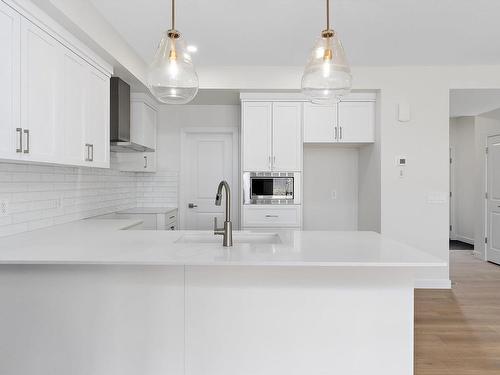 4841 Cawsey Terrace, Edmonton, AB - Indoor Photo Showing Kitchen With Upgraded Kitchen