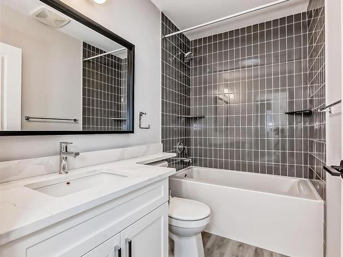 13539 115 Street, Edmonton, AB - Indoor Photo Showing Bathroom