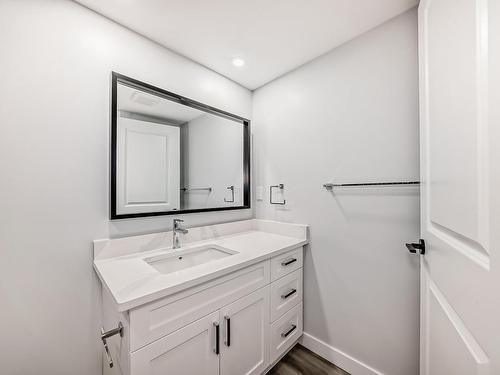 13539 115 Street, Edmonton, AB - Indoor Photo Showing Bathroom