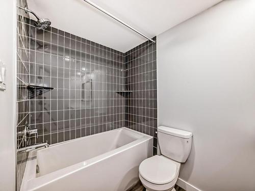 13539 115 Street, Edmonton, AB - Indoor Photo Showing Bathroom