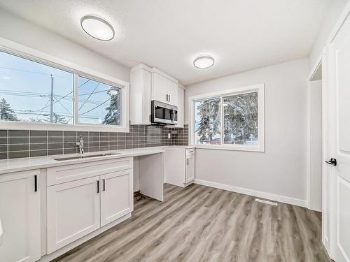 13539 115 Street, Edmonton, AB - Indoor Photo Showing Kitchen