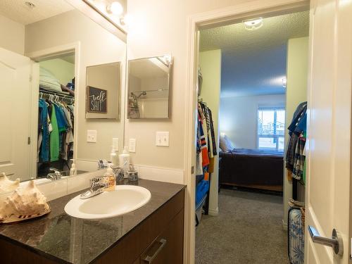 3117 9351 Simpson Drive, Edmonton, AB - Indoor Photo Showing Bathroom