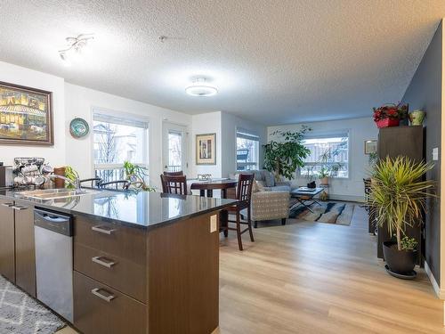 3117 9351 Simpson Drive, Edmonton, AB - Indoor