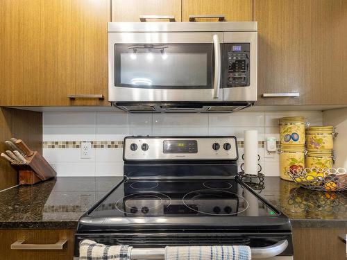 3117 9351 Simpson Drive, Edmonton, AB - Indoor Photo Showing Kitchen