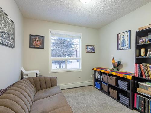 3117 9351 Simpson Drive, Edmonton, AB - Indoor