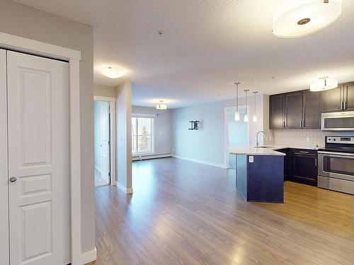 Edmonton, AB - Indoor Photo Showing Kitchen With Stainless Steel Kitchen