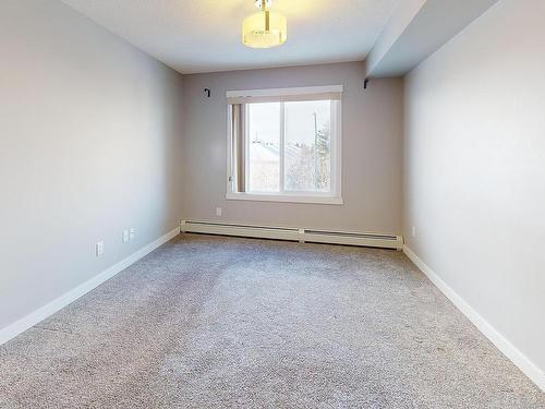 Edmonton, AB - Indoor Photo Showing Other Room