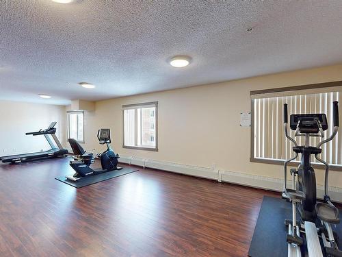 Edmonton, AB - Indoor Photo Showing Gym Room