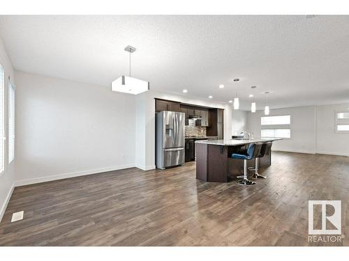 7014 Newson Road, Edmonton, AB - Indoor Photo Showing Kitchen With Upgraded Kitchen