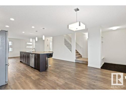 7014 Newson Road, Edmonton, AB - Indoor Photo Showing Kitchen