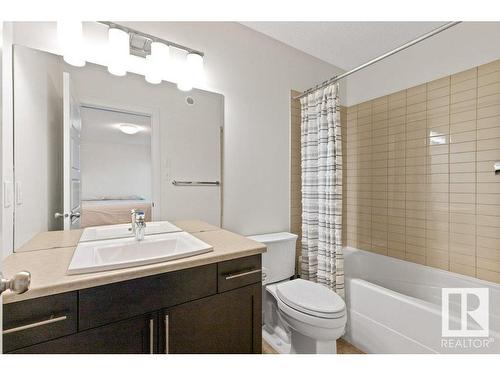 7014 Newson Road, Edmonton, AB - Indoor Photo Showing Bathroom