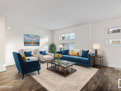 7014 Newson Road, Edmonton, AB - Indoor Photo Showing Living Room