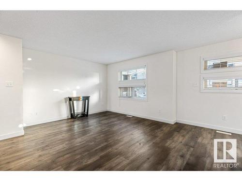 7014 Newson Road, Edmonton, AB - Indoor Photo Showing Living Room