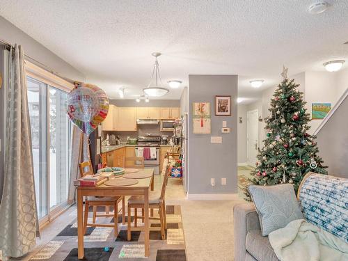 4 12050 17 Avenue, Edmonton, AB - Indoor