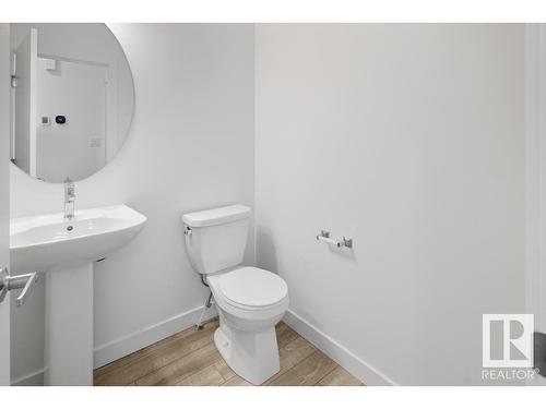 19007 20 Avenue, Edmonton, AB - Indoor Photo Showing Bathroom