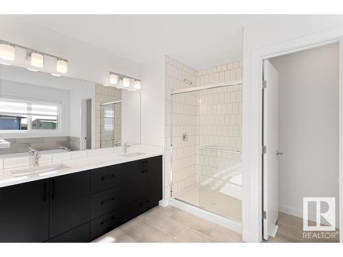 19007 20 Avenue, Edmonton, AB - Indoor Photo Showing Bathroom