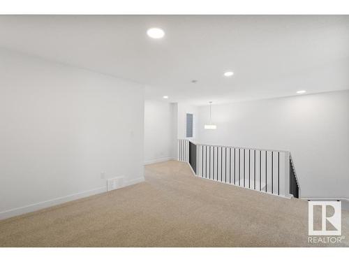 19007 20 Avenue, Edmonton, AB - Indoor Photo Showing Other Room