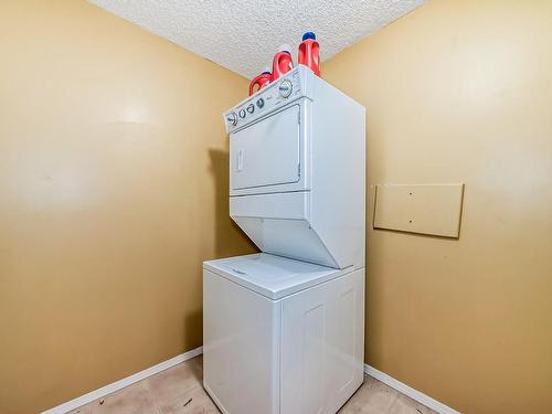 Edmonton, AB - Indoor Photo Showing Laundry Room