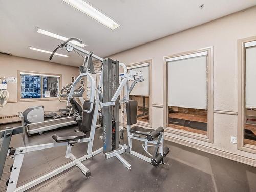 Edmonton, AB - Indoor Photo Showing Gym Room