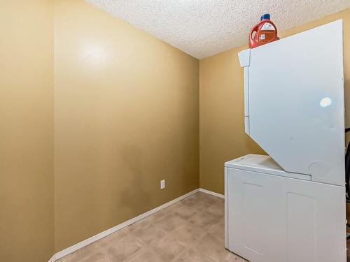 Edmonton, AB - Indoor Photo Showing Laundry Room