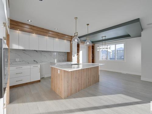 99 Elm Street, Fort Saskatchewan, AB - Indoor Photo Showing Kitchen