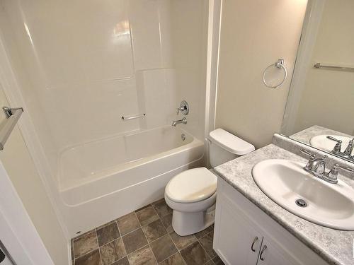 29 604 62 Street, Edmonton, AB - Indoor Photo Showing Bathroom