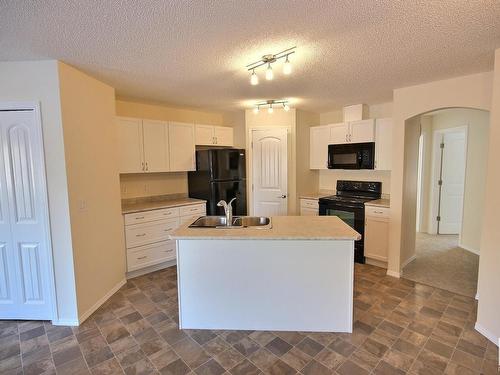 29 604 62 Street, Edmonton, AB - Indoor Photo Showing Kitchen