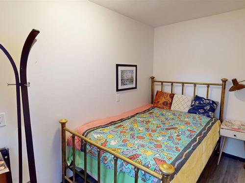 920 1St Avenue S, Rural Parkland County, AB - Indoor Photo Showing Bedroom