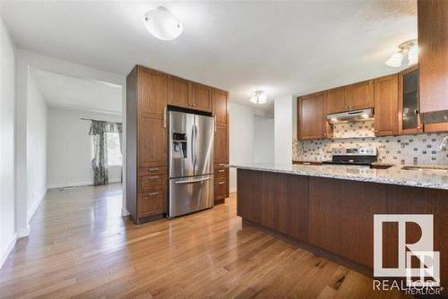 9326 168 Street, Edmonton, AB - Indoor Photo Showing Kitchen With Stainless Steel Kitchen With Upgraded Kitchen