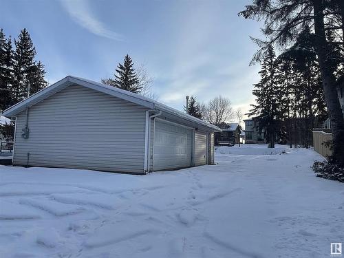 17 Belmont Drive, St. Albert, AB 