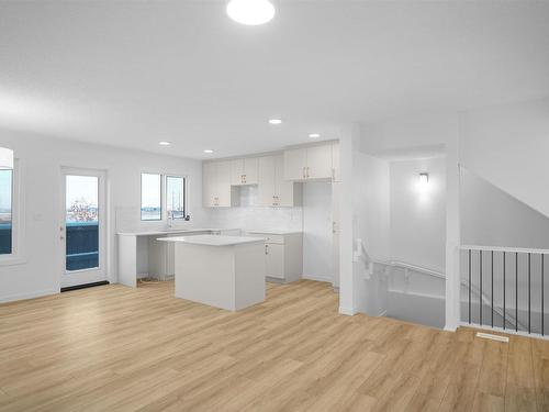 22 Aster Way, Edmonton, AB - Indoor Photo Showing Kitchen