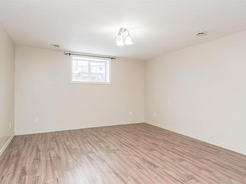 8709 99 Avenue, Morinville, AB - Indoor Photo Showing Other Room