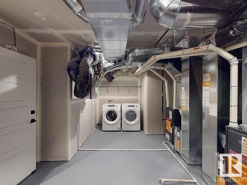 32 Rosewood Way, St. Albert, AB - Indoor Photo Showing Laundry Room