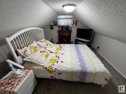 4811 49 Street, Glendon, AB - Indoor Photo Showing Bedroom