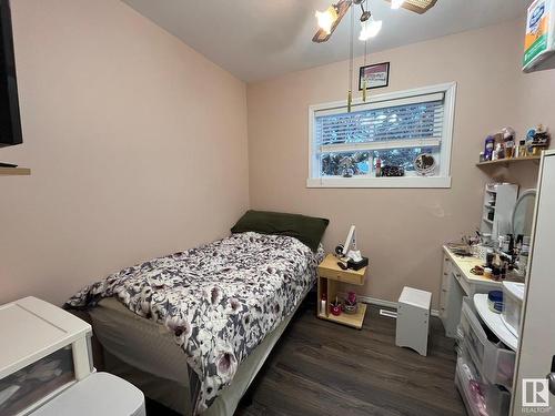 4811 49 Street, Glendon, AB - Indoor Photo Showing Bedroom