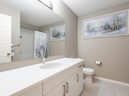 20126 18A Avenue Nw, Edmonton, AB - Indoor Photo Showing Bathroom