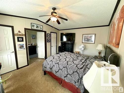 5910 Primrose Road, Cold Lake, AB - Indoor Photo Showing Bedroom